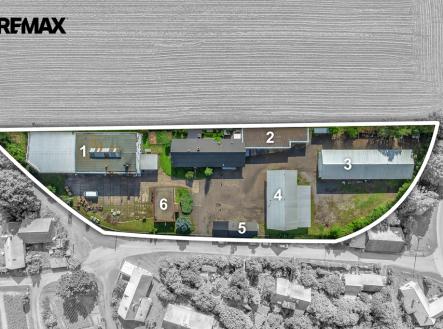 Pronájem výrobní prostory, 1 424 m²