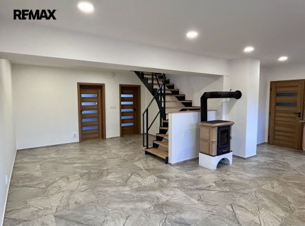 Rodinný dům 5+kk, s pozemkem 1031m²