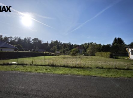 Prodej pozemku 1356  m², Dolní Lánov