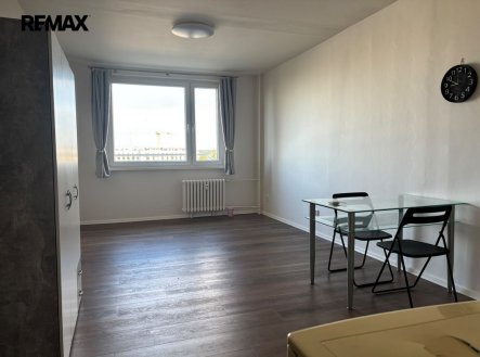 Pronájem bytu, 1+kk, 30 m²