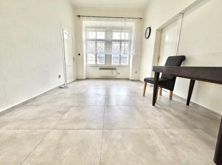 Pronájem bytu, 2+kk, 35 m²