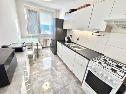 Prodej bytu, 3+1, 74 m²