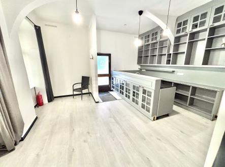 Pronájem obchodní prostor, 28 m²
