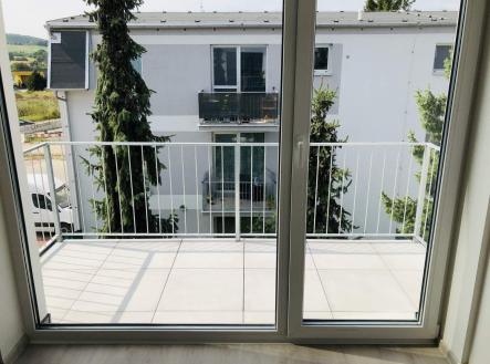 Pronájem bytu, 3+kk, 66 m²