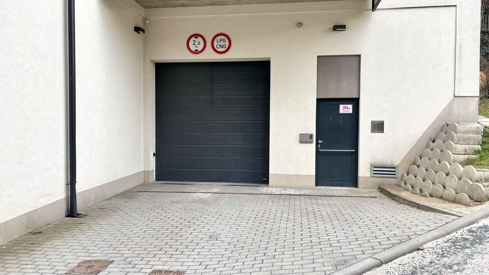 Pronájem garážového stání Nový Lískovec, ul. Zoubkova