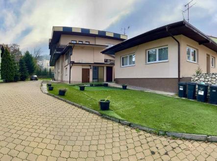 Prodej nájemního domu, 550 m²