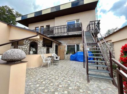 Prodej nájemního domu, 550 m²