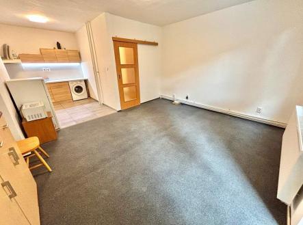 Pronájem bytu, 1+kk, 32 m²