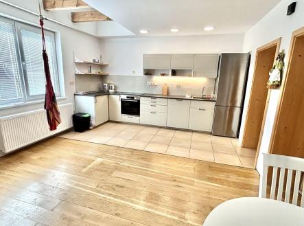 Pronájem domu/vily, 87 m²