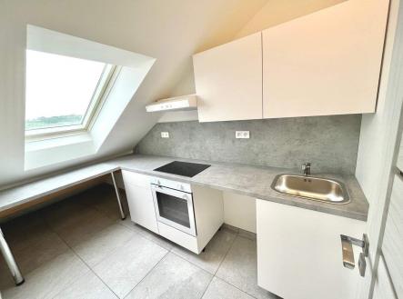 Pronájem bytu, 1+kk, 34 m²