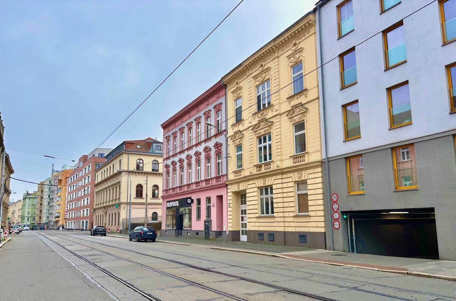Pronájem částečně zařízeného bytu 2+1 v centru Brna, ul. Hybešova