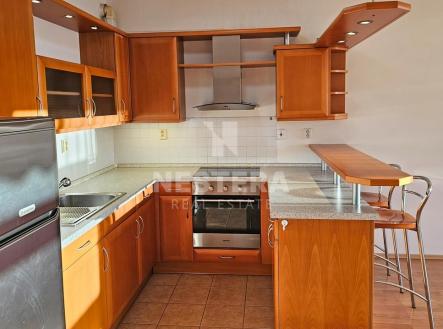 Pronájem bytu, 2+kk, 68 m²