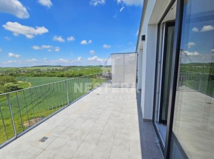 Pronájem bytu, 2+kk, 72 m²