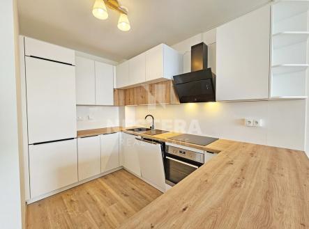 Pronájem bytu, 2+kk, 72 m²