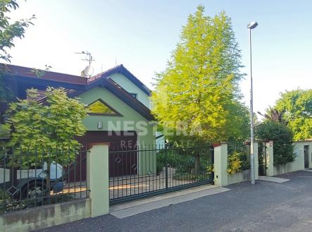 Prodej domu/vily, 197 m²