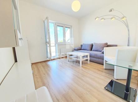 Pronájem bytu, 2+1, 54 m²