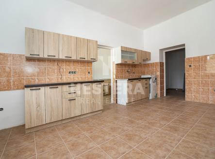 Prodej nájemního domu, 350 m²