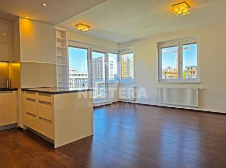 Prodej bytu, 3+kk, 90 m²