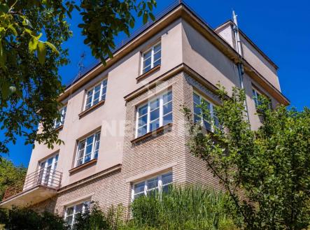Prodej nájemního domu, 397 m²