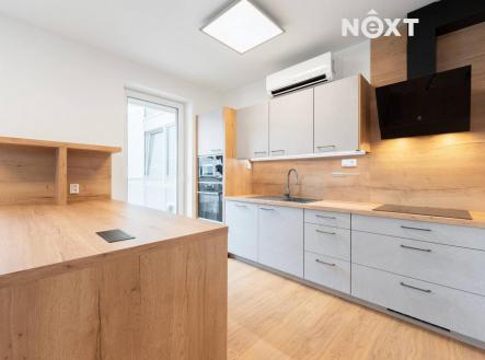 Pronájem bytu, 3+kk, 88 m²