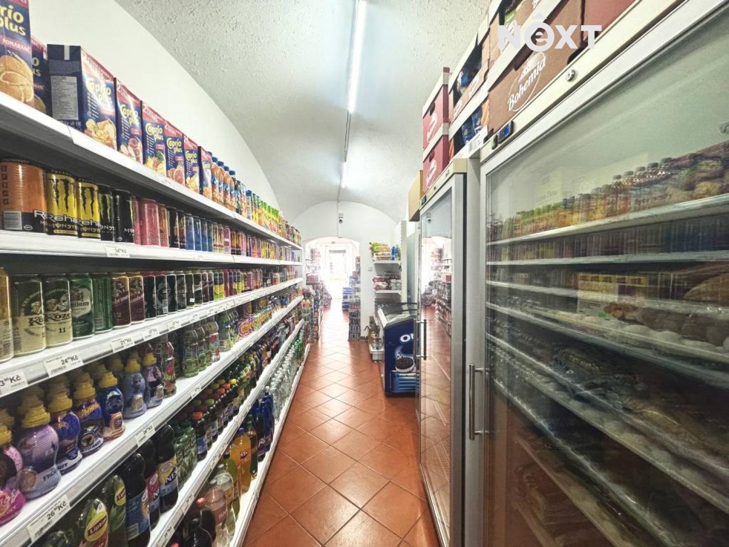 Pronájem komerční Kanceláře, 180㎡