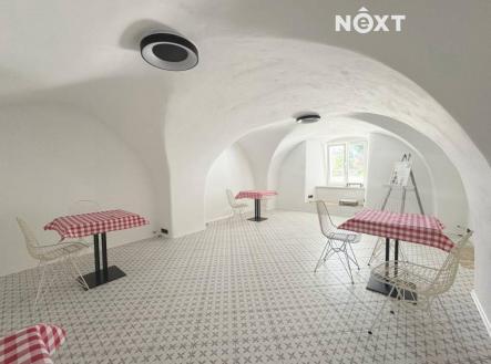 Pronájem komerčního objektu, obchodní centrum, 190 m²