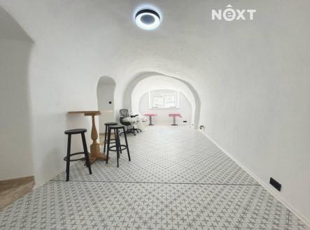 Pronájem komerčního objektu, obchodní centrum, 190 m²