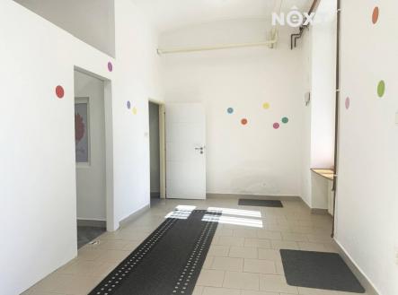 Prodej komerčního objektu, obchodní centrum, 48 m²