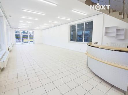 Pronájem komerčního objektu, obchodní centrum, 200 m²