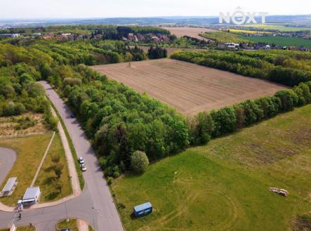 Prodej pozemku pro komerční výstavbu, 9 301 m²