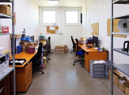 Pronájem komerčního objektu, sklad, 3 100 m²