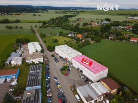 Pronájem komerčního objektu, sklad, 861 m²
