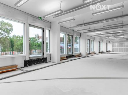 Pronájem komerčního objektu, obchodní centrum, 45 m²