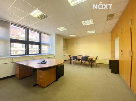 Pronájem kanceláře, 61 m²