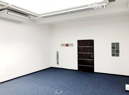 Pronájem kanceláře, 42 m²