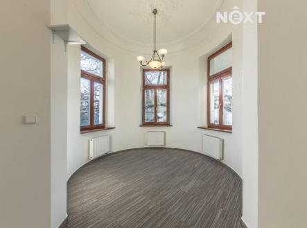 Pronájem kanceláře, 230 m²