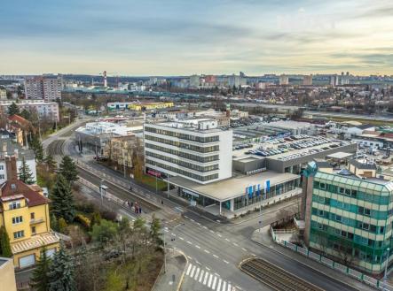 Pronájem kanceláře, 263 m²