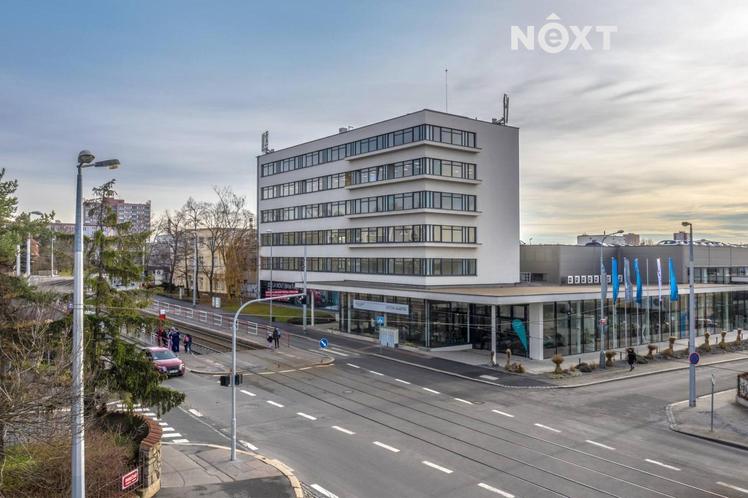 Pronájem komerční Kanceláře, 263㎡