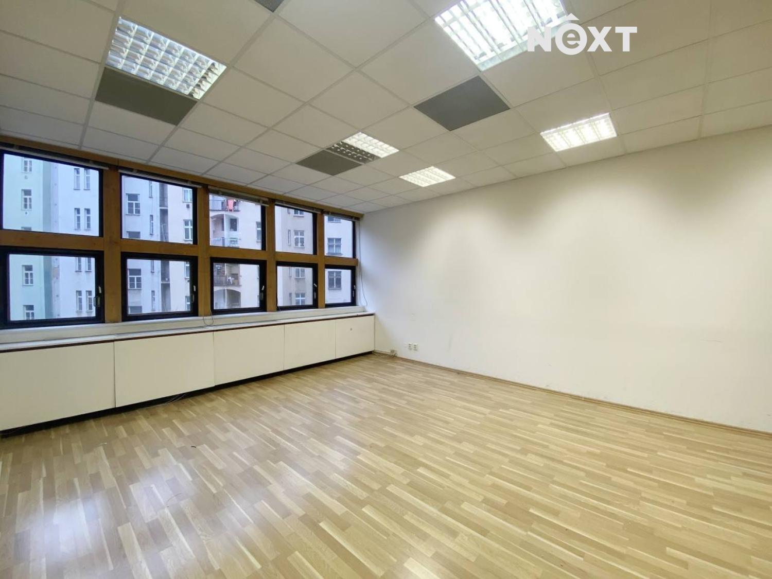 Pronájem komerční Kanceláře, 114㎡