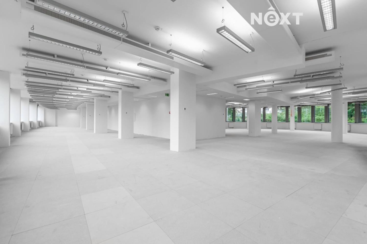 Pronájem komerční Kanceláře, 208㎡