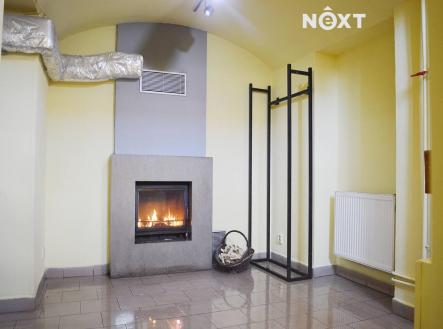 Pronájem komerčního objektu, obchodní centrum, 116 m²