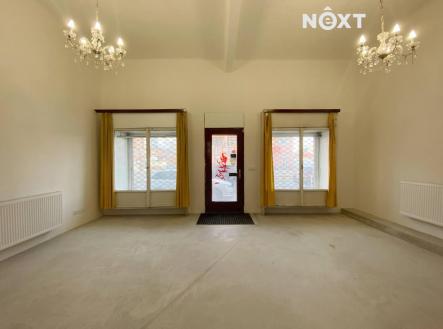 Pronájem komerčního objektu, obchodní centrum, 69 m²