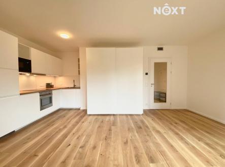 Pronájem bytu, 1+kk, 38 m²