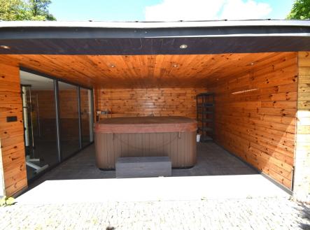 Prodej - dům/vila, 380 m²