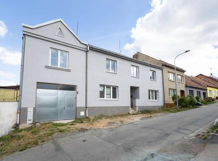 Prodej nájemního domu, 256 m²