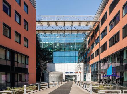 Pronájem kanceláře, 107 m²