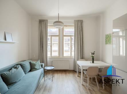 Pronájem bytu, 2+kk, 42 m²