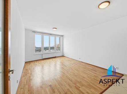Pronájem bytu, 2+kk, 61 m²