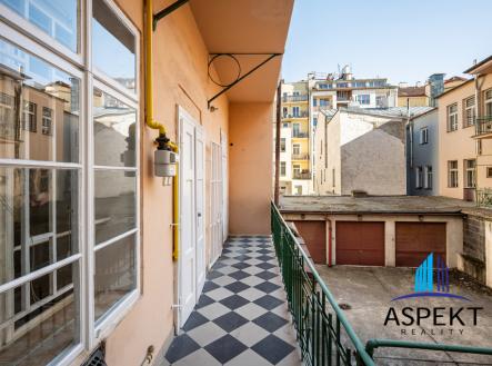 Pronájem bytu, 1+kk, 32 m²