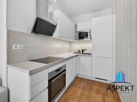 Pronájem bytu, 2+kk, 68 m²